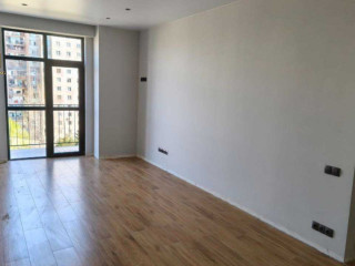 apartment-for-sale-on-lake-lisi