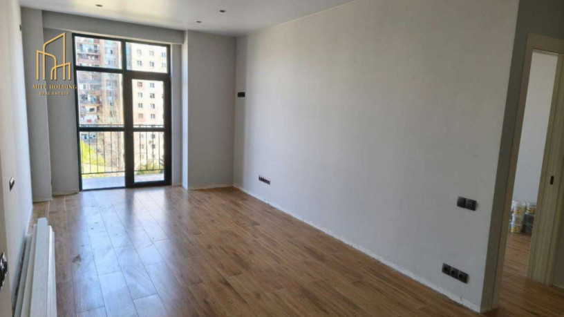 apartment-for-sale-on-lake-lisi-big-0